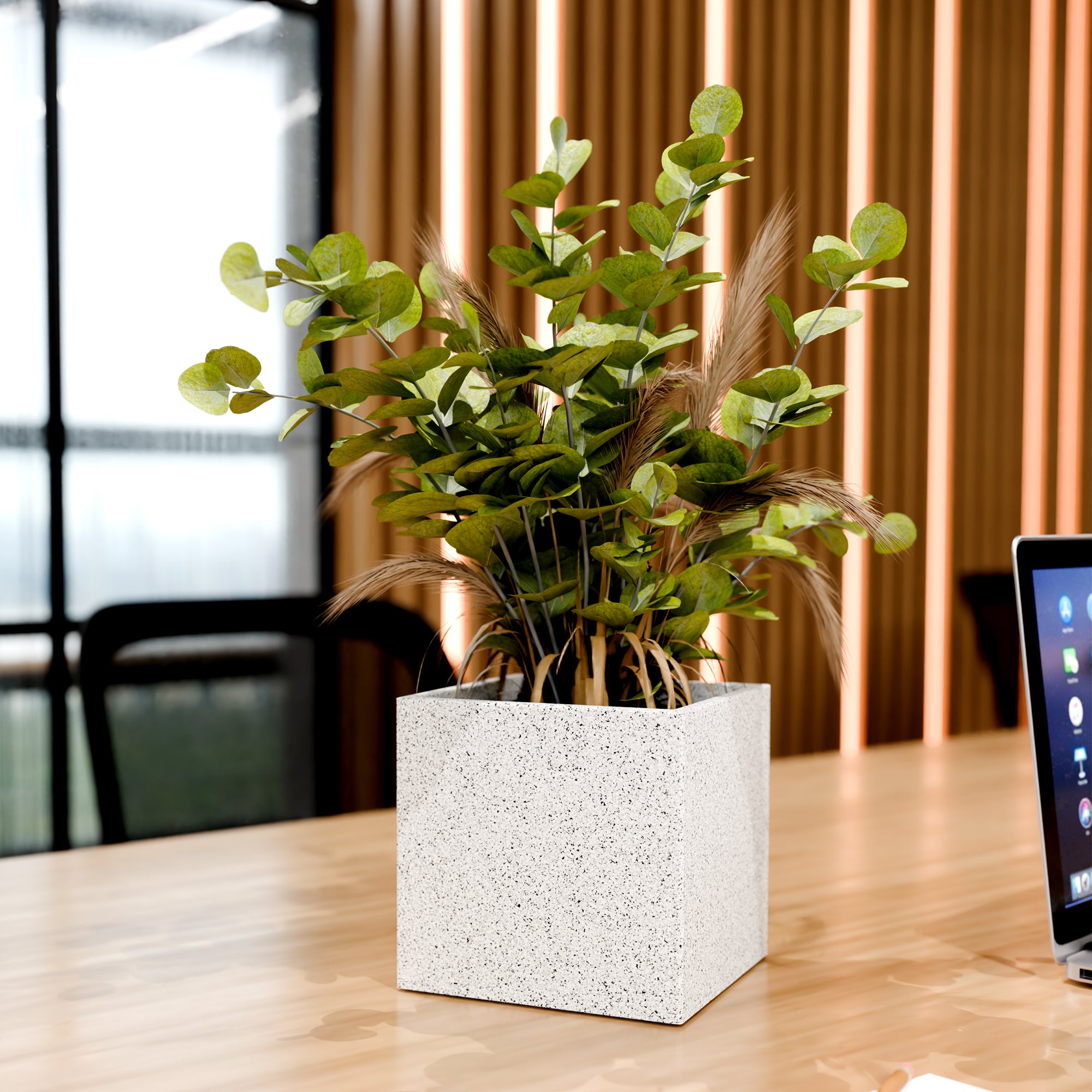 FOX B | CUBO PLANTER